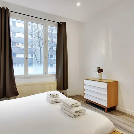 Apartamento Charming Buttes Chaumont 10p 3br